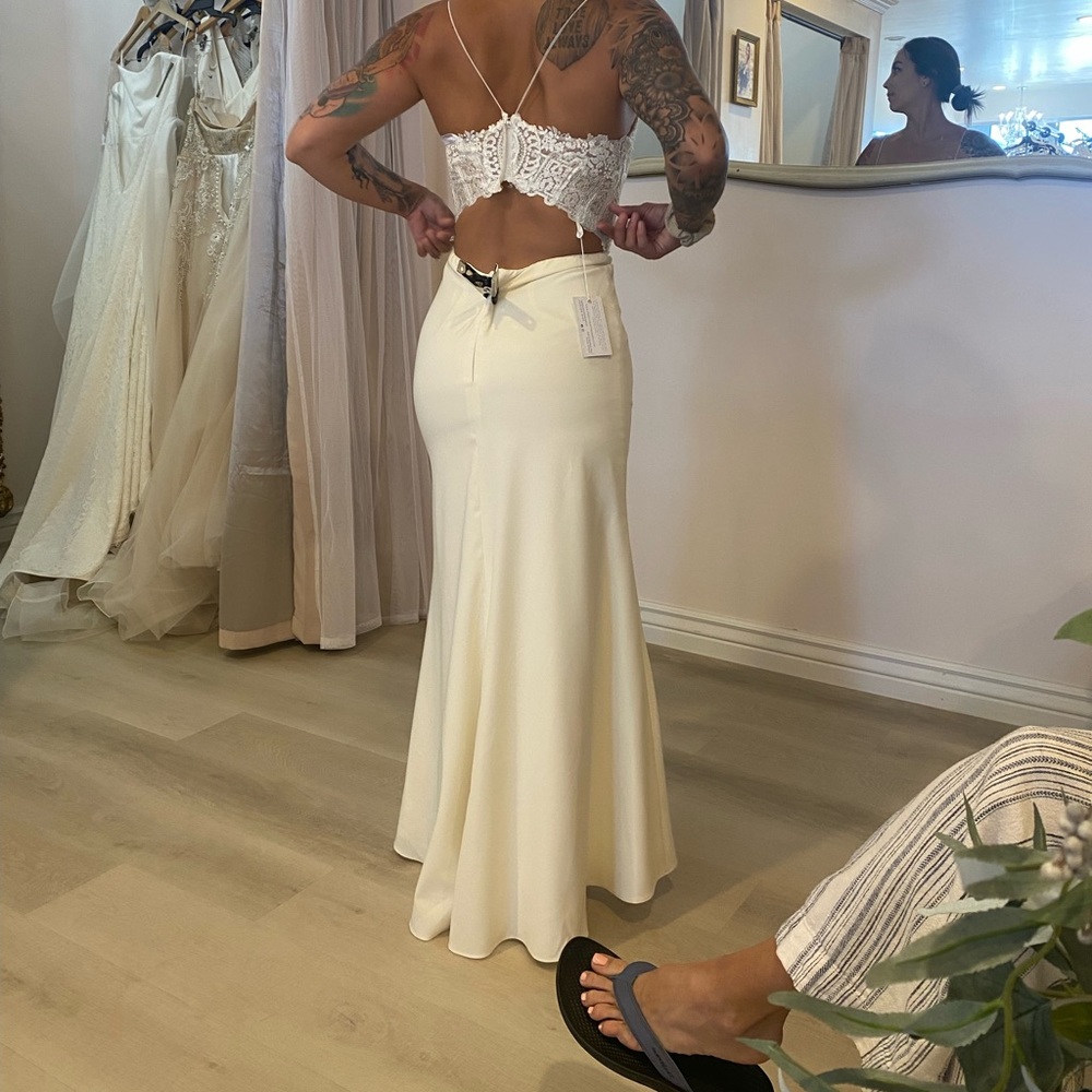 Allison Webb wedding dress. Size 6